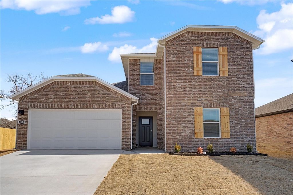 4628 W Aurora Street, Fayetteville, AR 72704