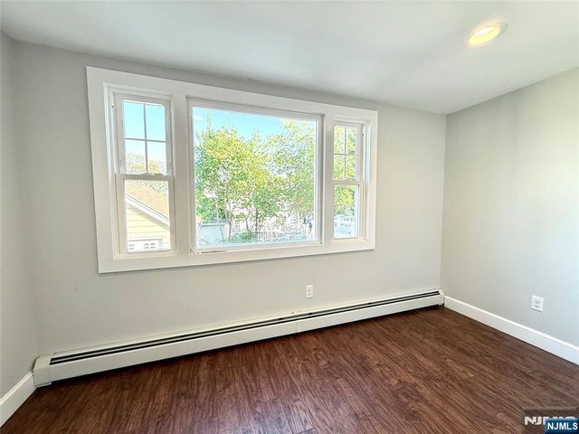 110 6th Street, Wood Ridge, NJ 07075