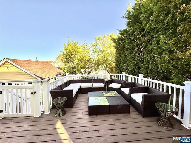 110 6th Street, Wood Ridge, NJ 07075