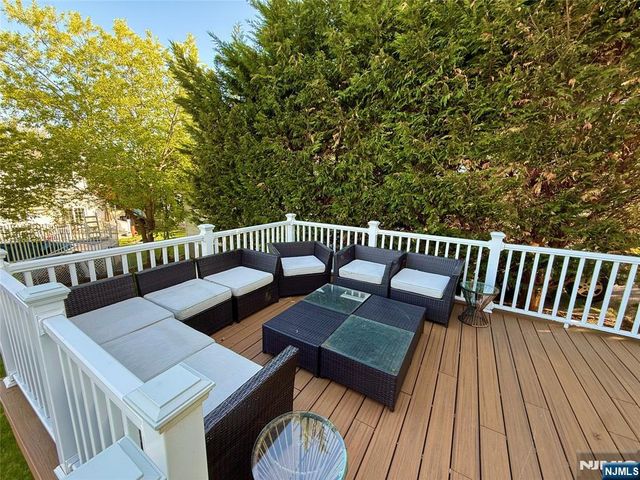 110 6th Street, Wood Ridge, NJ 07075