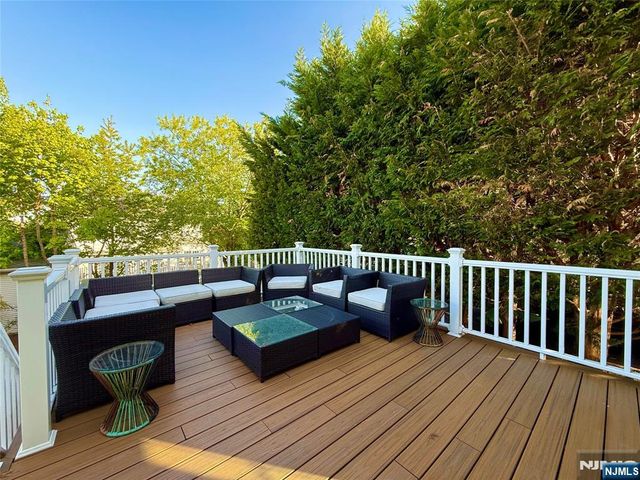 110 6th Street, Wood Ridge, NJ 07075