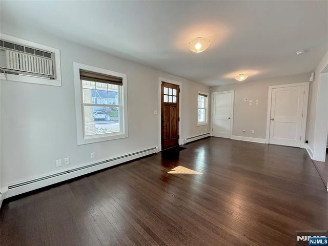 110 6th Street, Wood Ridge, NJ 07075