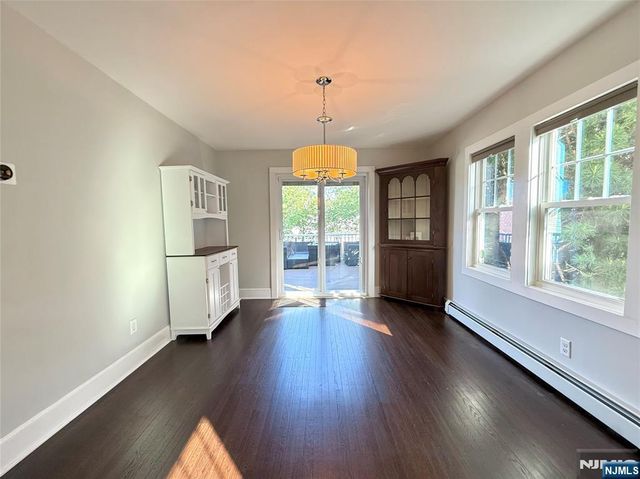 110 6th Street, Wood Ridge, NJ 07075