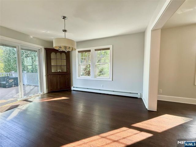 110 6th Street, Wood Ridge, NJ 07075