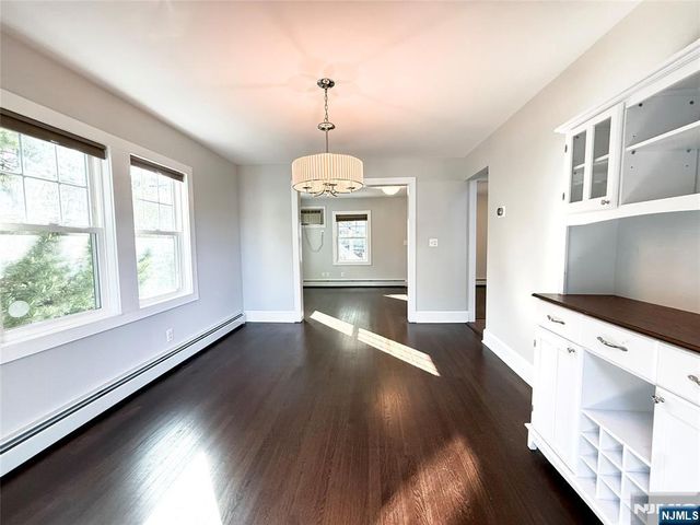 110 6th Street, Wood Ridge, NJ 07075