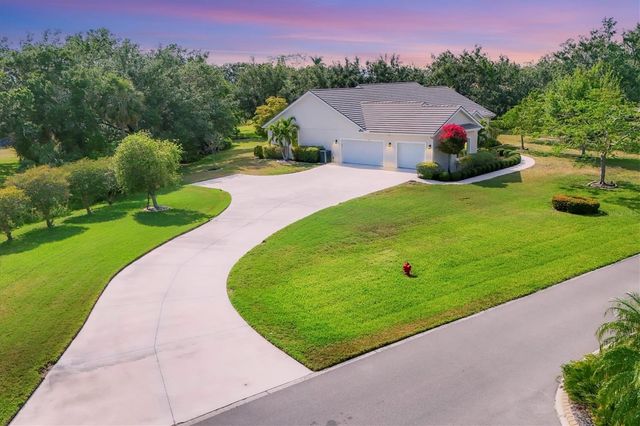 6102 9TH AVENUE CIR NE, Bradenton, FL 34212