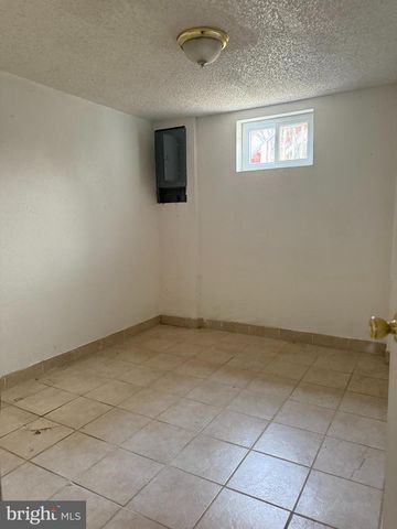 13409 PINETREE DR, Woodbridge, VA 22191