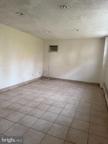 13409 PINETREE DR, Woodbridge, VA 22191