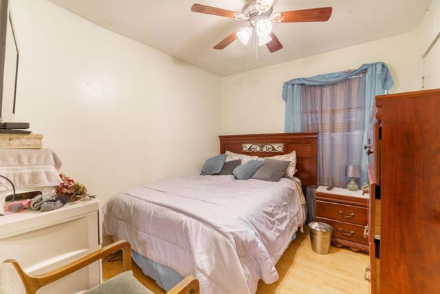 5634 Schevers Street, Houston, TX 77033