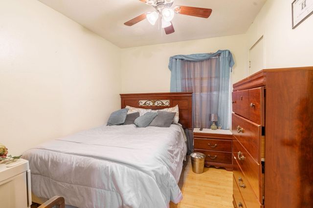 5634 Schevers Street, Houston, TX 77033