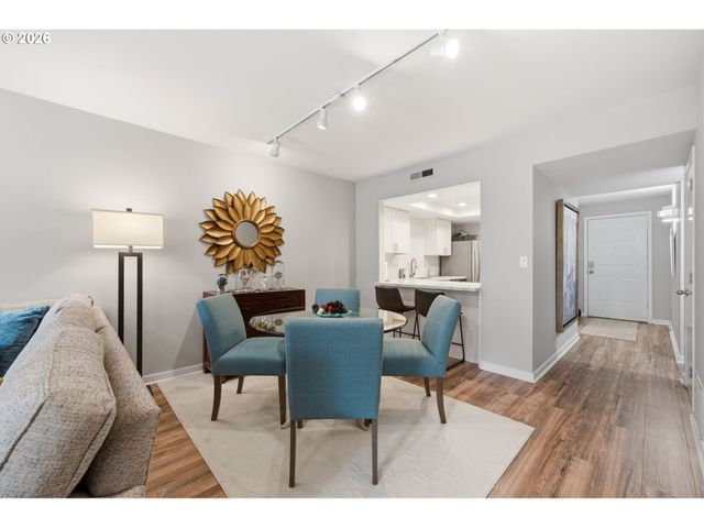 6625 W Burnside Rd 226, Portland, OR 97210