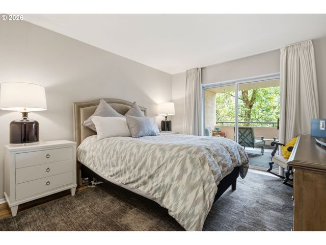 6625 W Burnside Rd 226, Portland, OR 97210