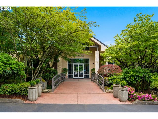 6625 W Burnside Rd 226, Portland, OR 97210