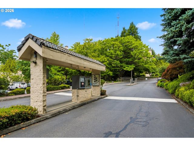 6625 W Burnside Rd 226, Portland, OR 97210