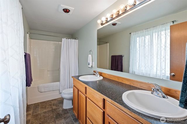 1704 197th Avenue SW, Lakebay, WA 98349
