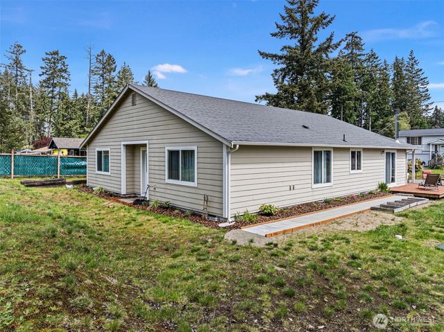 1704 197th Avenue SW, Lakebay, WA 98349