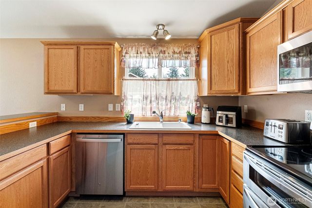 1704 197th Avenue SW, Lakebay, WA 98349