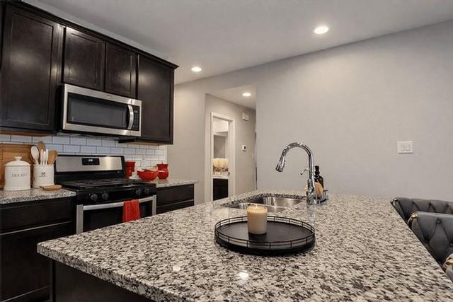 1502 Ashford Bend Lane, Missouri City, TX 77459