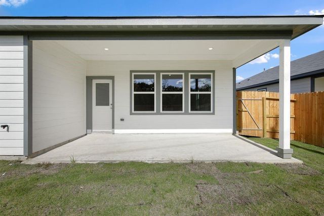 127 Daylight Crest Drive, Crosby, TX 77532