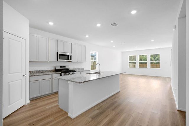 127 Daylight Crest Drive, Crosby, TX 77532