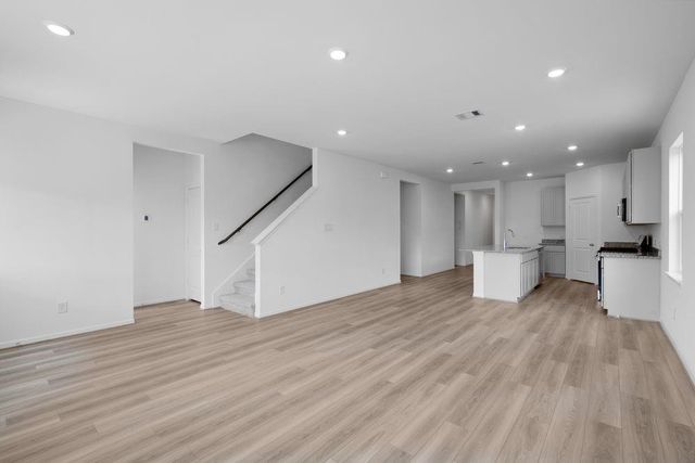 127 Daylight Crest Drive, Crosby, TX 77532