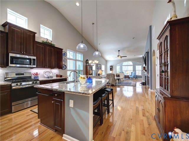 6606 Glen Falls Xing, Moseley, VA 23120