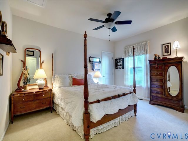 6606 Glen Falls Xing, Moseley, VA 23120