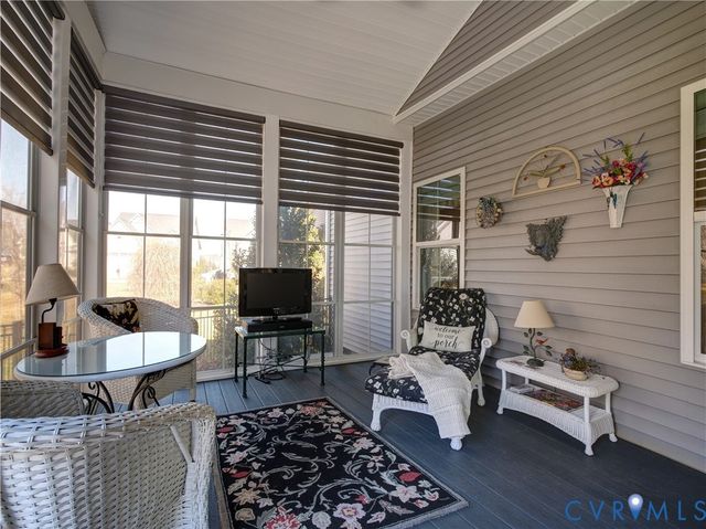 6606 Glen Falls Xing, Moseley, VA 23120