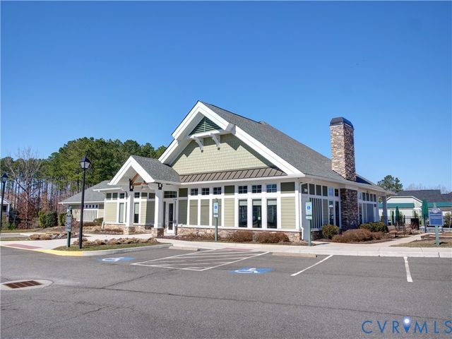 6606 Glen Falls Xing, Moseley, VA 23120