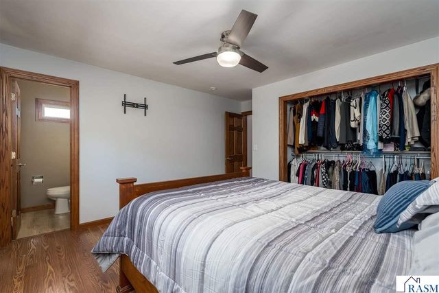 235 NE Drew Avenue, Madelia, MN 56062