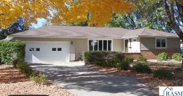 235 NE Drew Avenue, Madelia, MN 56062