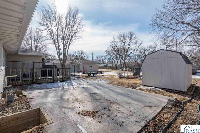 235 NE Drew Avenue, Madelia, MN 56062