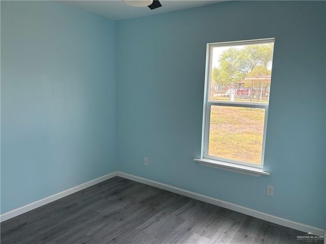 1007 S Colorado Avenue, Mercedes, TX 78570