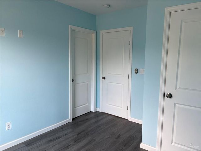 1007 S Colorado Avenue, Mercedes, TX 78570