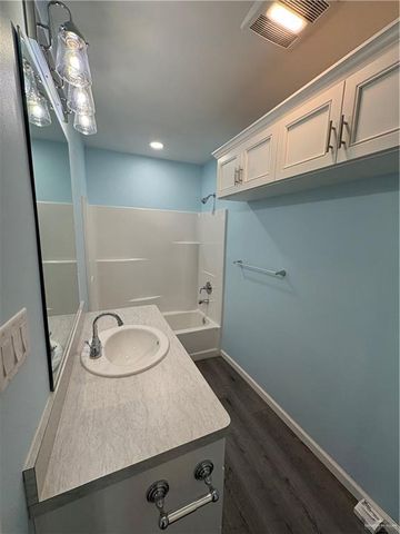 1007 S Colorado Avenue, Mercedes, TX 78570