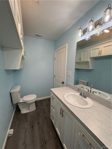 1007 S Colorado Avenue, Mercedes, TX 78570