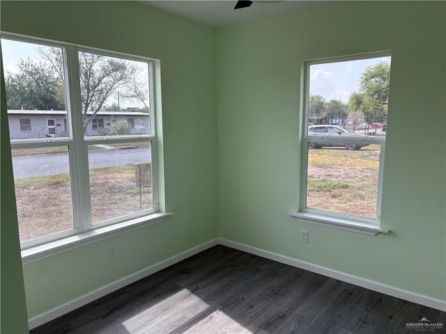 1007 S Colorado Avenue, Mercedes, TX 78570