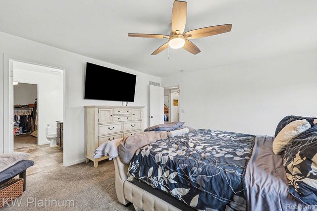 58612 Virginia Circle, New Haven Village, MI 48048