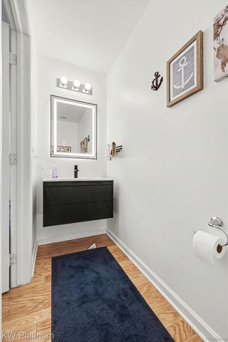 58612 Virginia Circle, New Haven Village, MI 48048