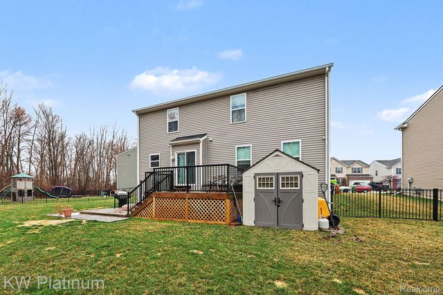 58612 Virginia Circle, New Haven Village, MI 48048