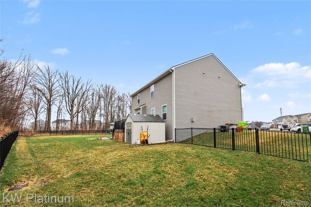 58612 Virginia Circle, New Haven Village, MI 48048