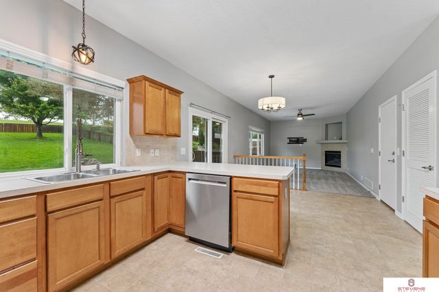 6516 N 148th Street, Omaha, NE 68116