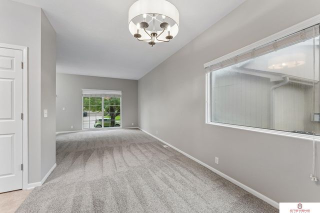 6516 N 148th Street, Omaha, NE 68116