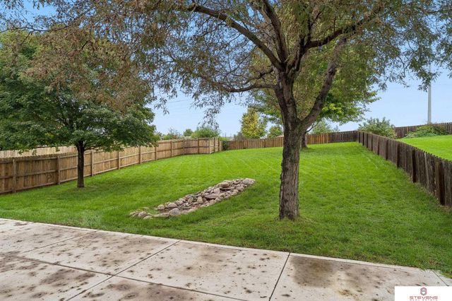 6516 N 148th Street, Omaha, NE 68116