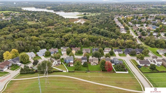 6516 N 148th Street, Omaha, NE 68116