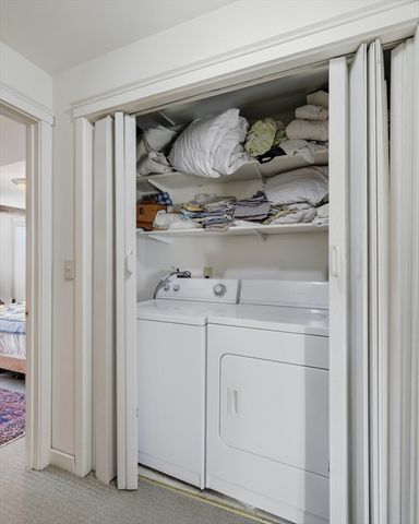 128 West St, Hadley, MA 01035