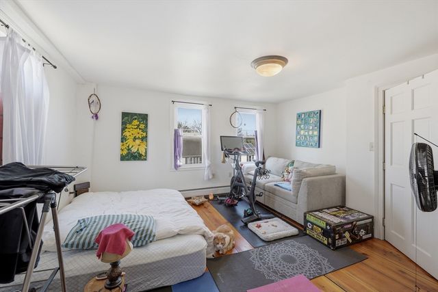 128 West St, Hadley, MA 01035