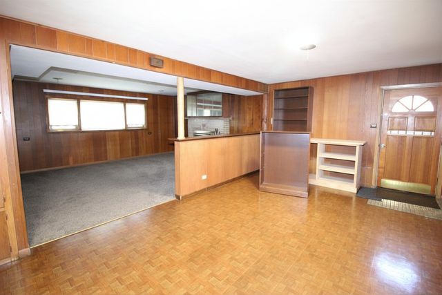 10158 S Talman Avenue, Chicago, IL 60655
