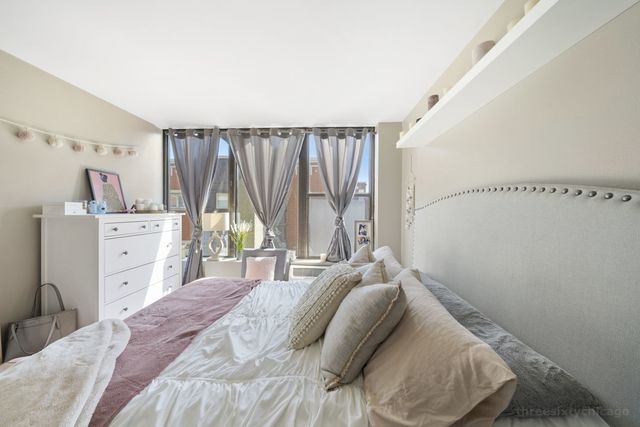 345 E Eastgate Place 306, Chicago, IL 60616