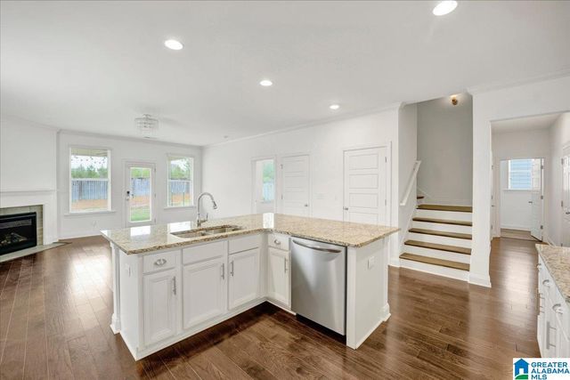4068 PARK CROSSINGS DRIVE, Chelsea, AL 35043